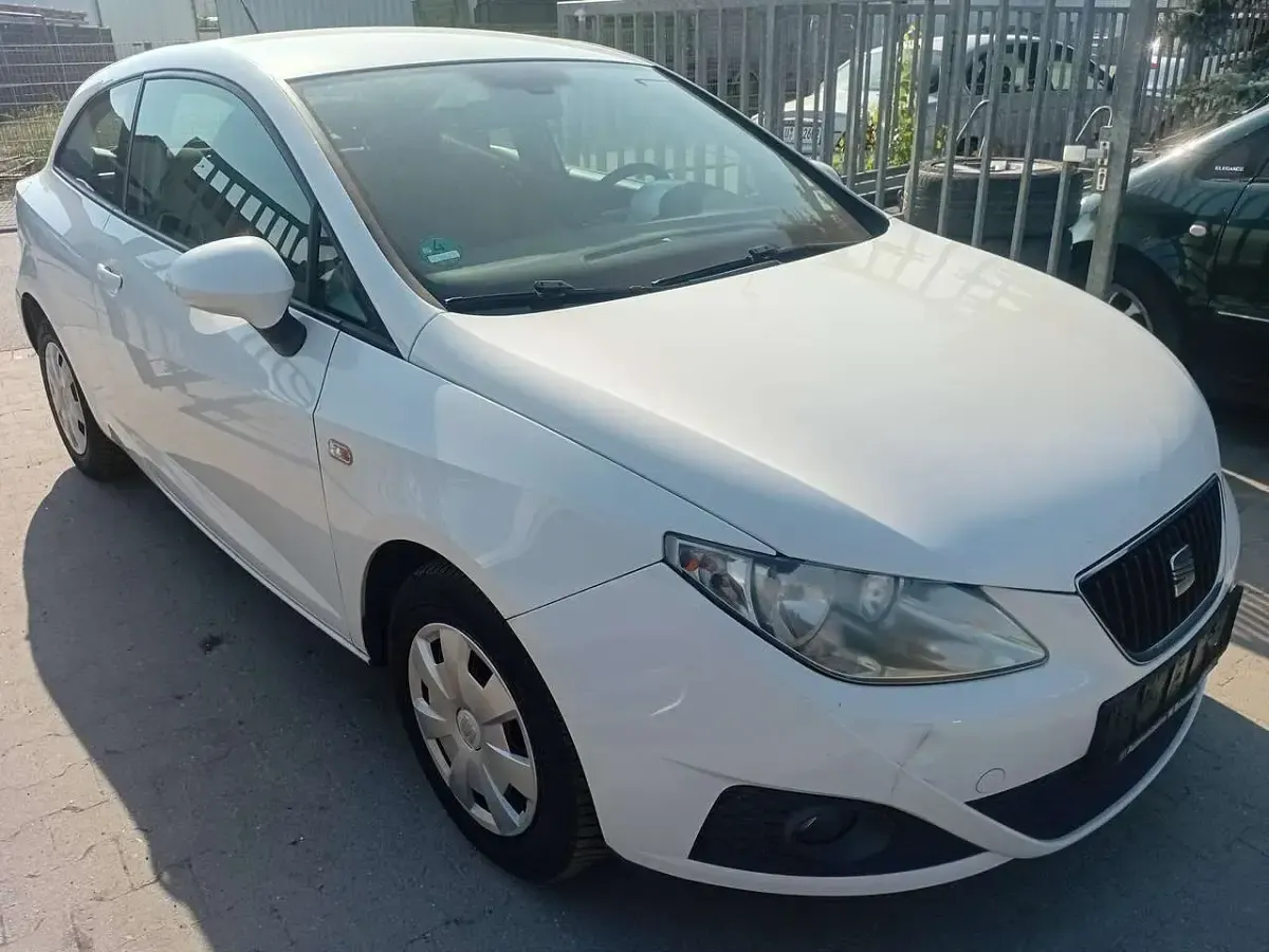 Gebraucht Seat Ibiza 86 PS (63 kW) 2010 Weiß Kleinwagen