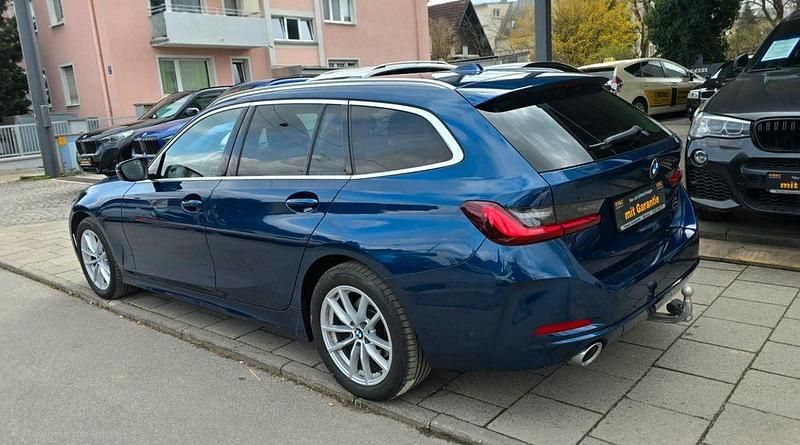 Gebraucht BMW 320 190 PS (139 kW) 2024 Blau Limousine