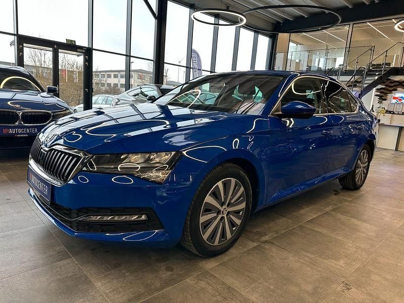 Gebraucht Skoda Superb Ambition 200 PS (147 kW) 2022 Blau Limousine
