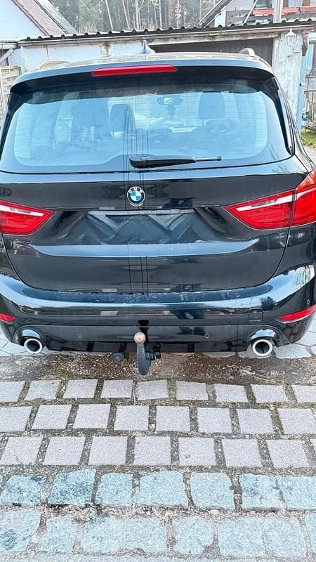 Gebraucht BMW 220 Gran Tourer 190 PS (139 kW) 2019 Schwarz Van / Kleinbus