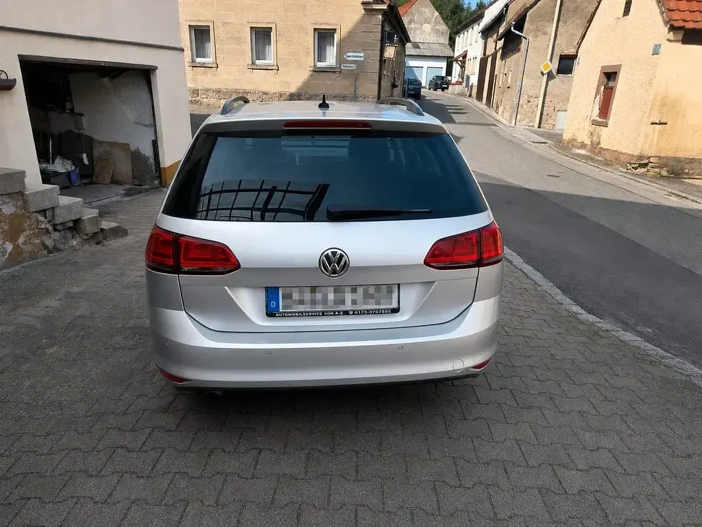Gebraucht VW Golf VII Trendline 105 PS (77 kW) 2014 Grau Kombi