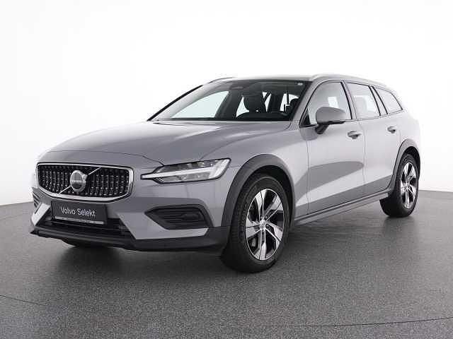Gebraucht Volvo V60 CC 145 PS (106 kW) 2023 Kombi