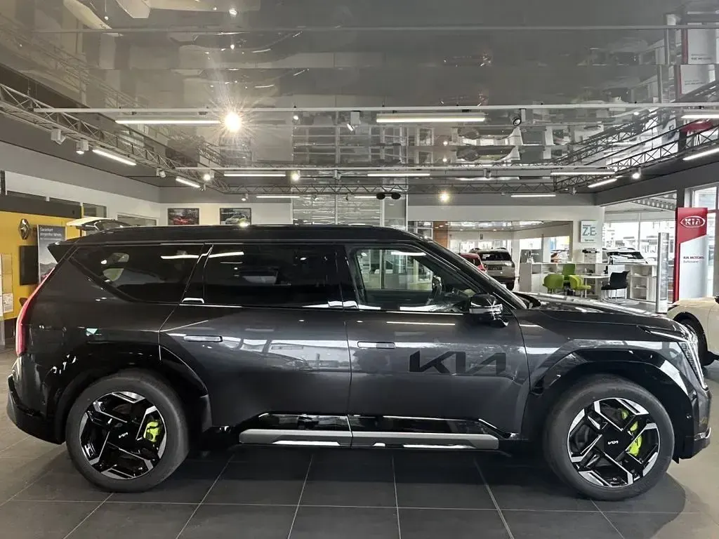 Neu Kia EV9 GT 373 kW (508 PS) 2026 Grau SUV