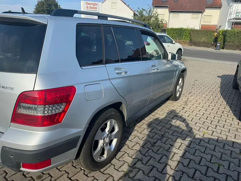 Gebraucht Mercedes GLK320 224 PS (164 kW) 2008 Silber SUV