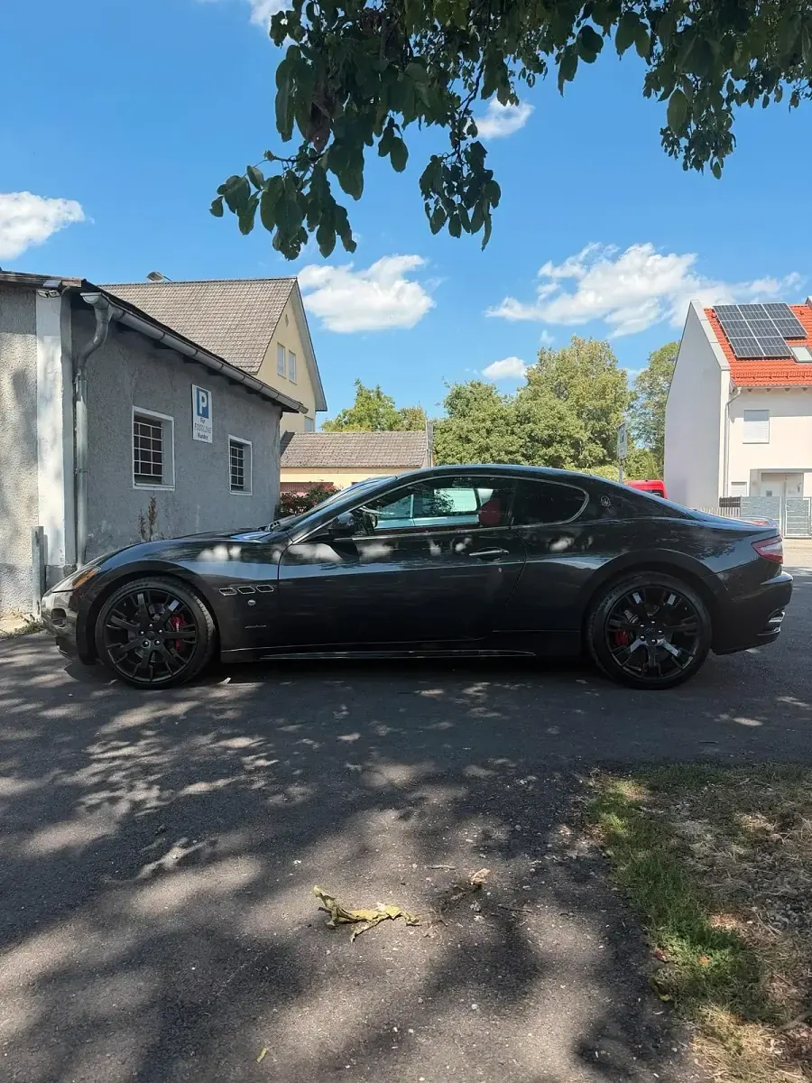 Gebraucht Maserati Granturismo 439 PS (322 kW) 2009 Grau Coupé