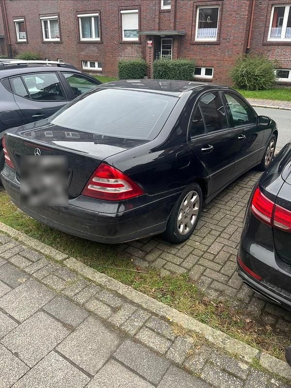 Gebraucht Mercedes C180 Elegance 143 PS (105 kW) 2005 Schwarz Limousine