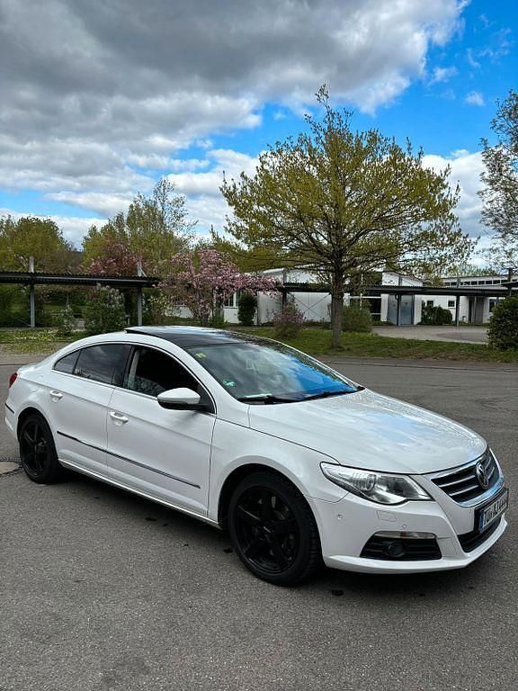 Weiß Gebraucht 2010 VW CC Exclusive Limousine | 13.500 € (Teuer) - Bild 1/4