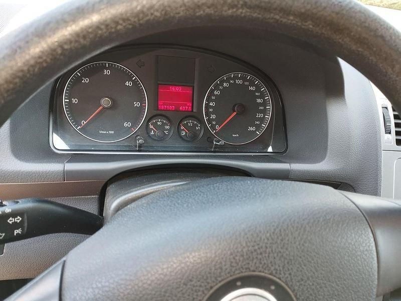 Gebraucht VW Touran Conceptline 90 PS (66 kW) 2010 Blau Van / Kleinbus