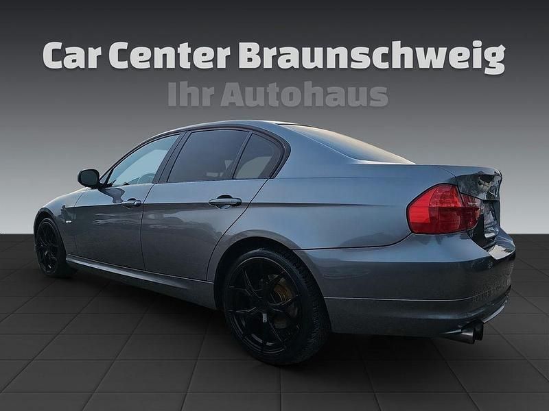Gebraucht BMW 318 Performance 143 PS (105 kW) 2009 Grau Limousine