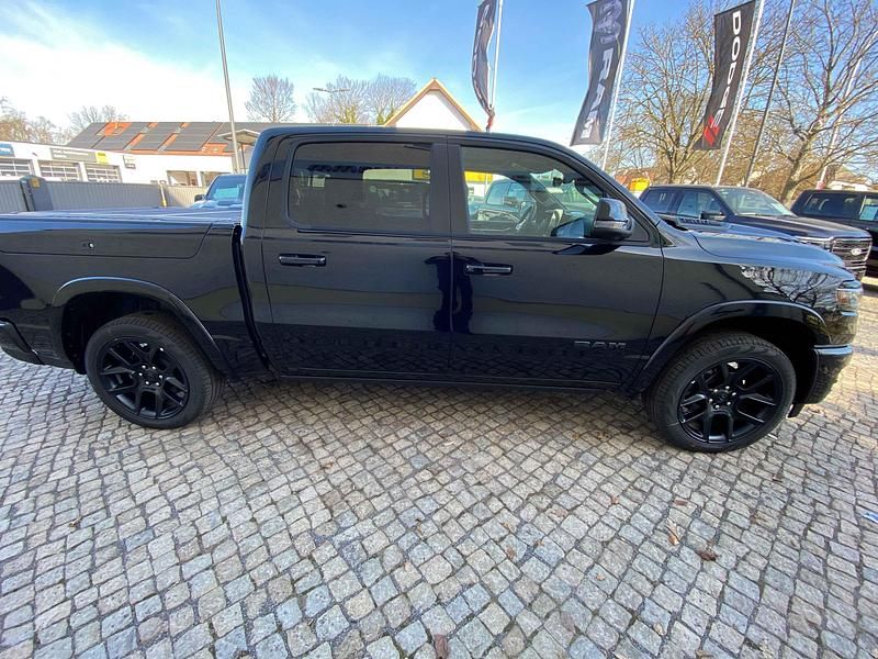 Neu Dodge Ram 426 PS (313 kW) 2026 Schwarz