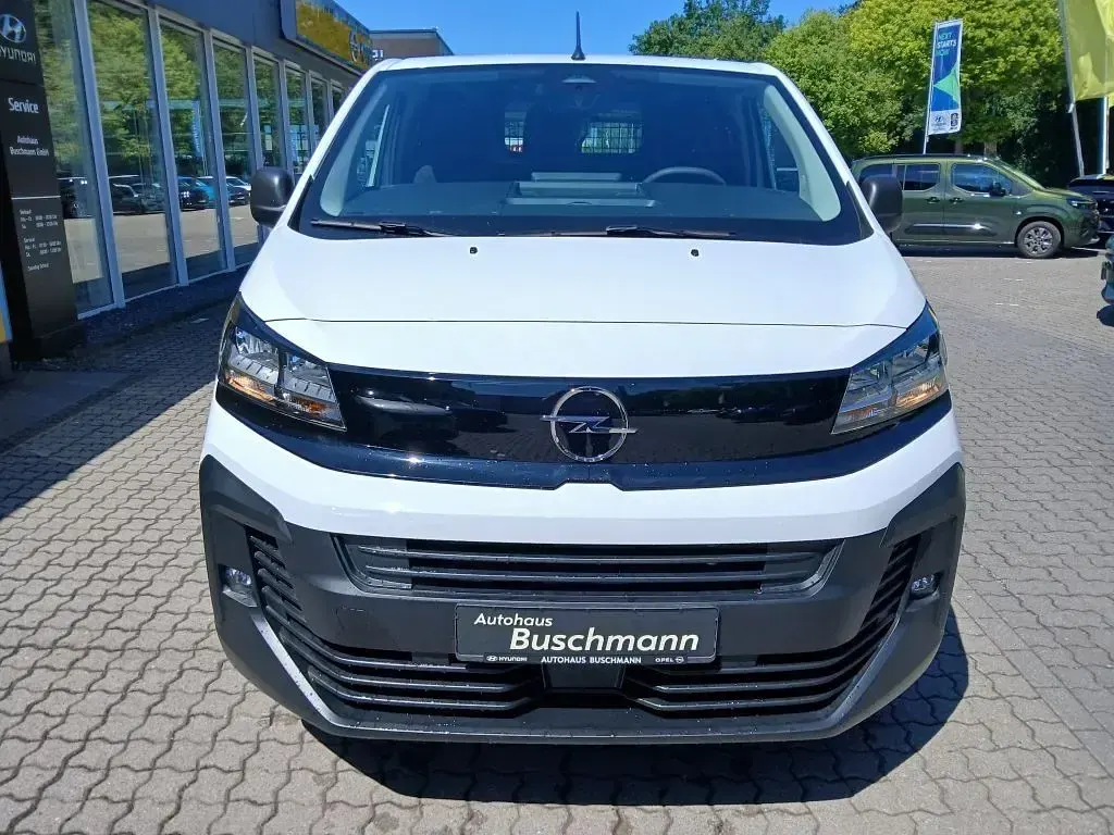 Gebraucht Opel Vivaro-e Combi S 179 PS (131 kW) 2026 Kaolin weiß Van / Kleinbus