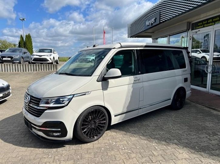 Grau Gebraucht 2024 VW T6.1 California Van | 117.630 € - Bild 1/4