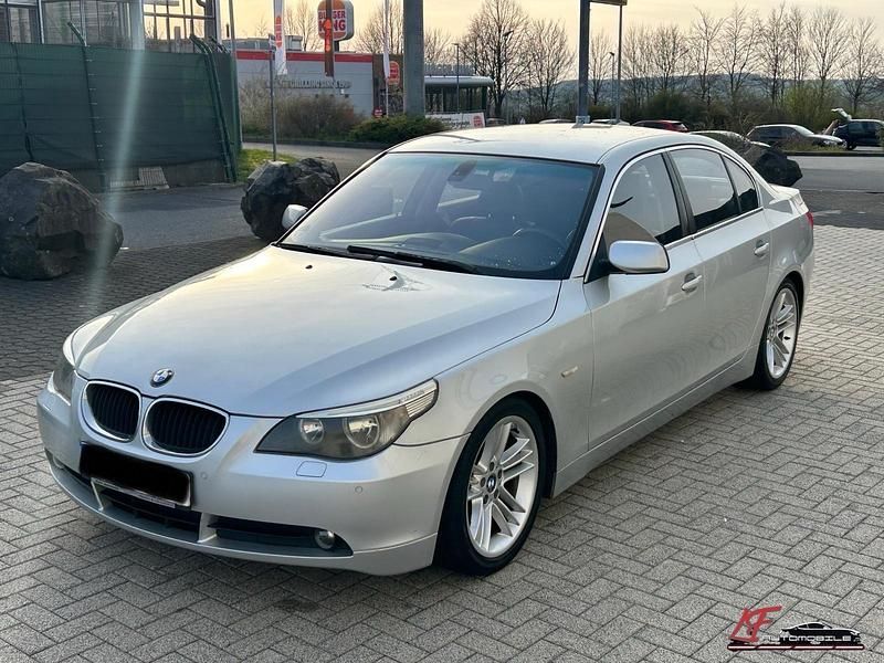 Gebraucht BMW 520 170 PS (125 kW) 2004 Silber Limousine