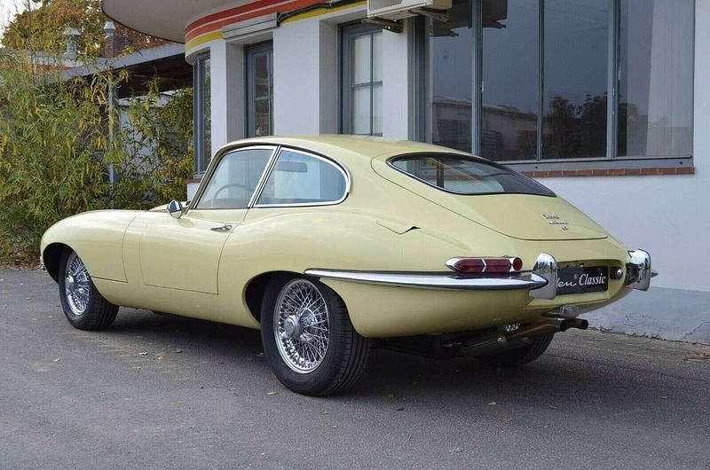 Gebraucht Jaguar E-Type 265 PS (194 kW) 1967 Gelb Coupé