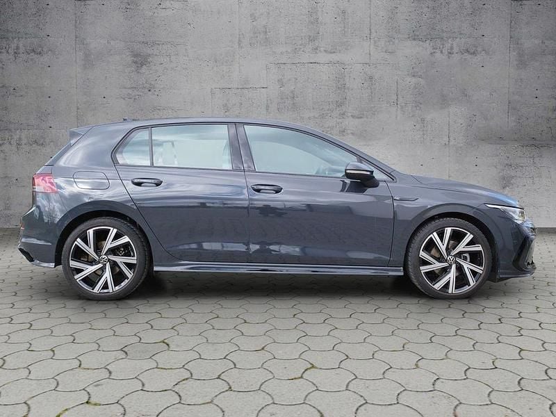 Gebraucht VW Golf VIII R-line 131 PS (96 kW) 2024 Uranograu Limousine