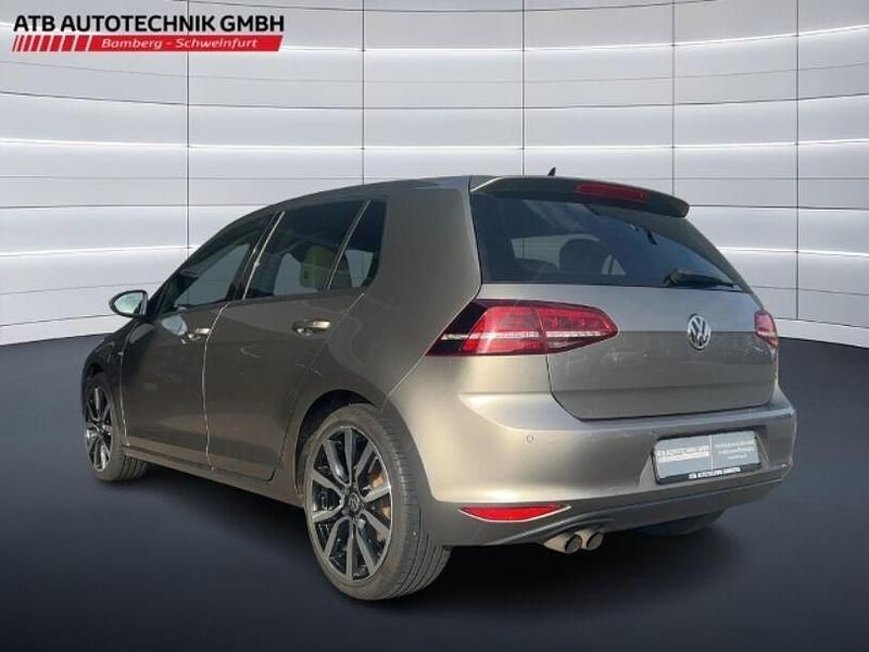 Gebraucht VW Golf VII Edition 125 PS (91 kW) 2015 Braun Limousine