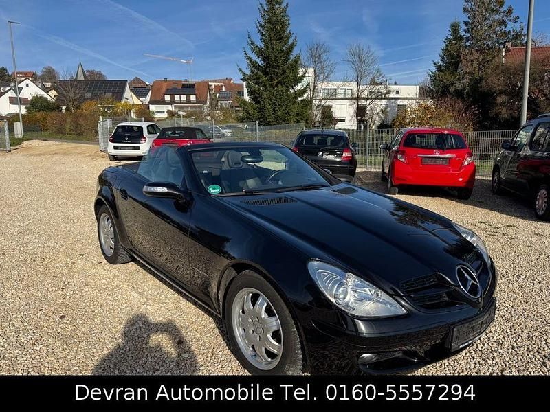 Schwarz Gebraucht 2006 Mercedes SLK200 AMG Cabrio | 8.500 € (Guter Preis) - Bild 1/4