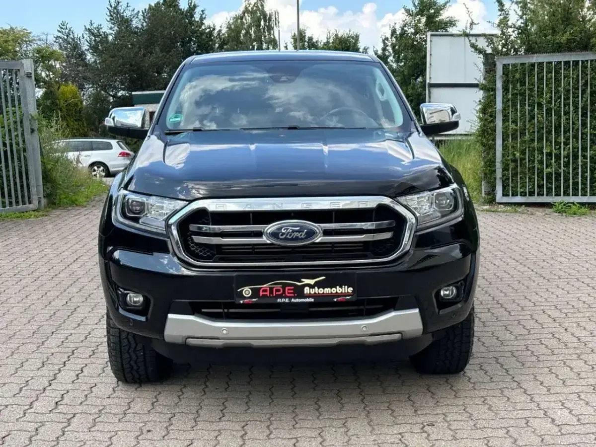 Gebraucht Ford Ranger Limited 212 PS (155 kW) 2022 Agate black Pickup