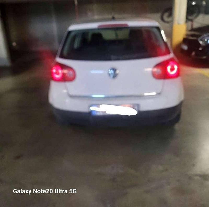 Weiß Gebraucht 2008 VW Golf VI Limousine | 1.300 € - Bild 1/4