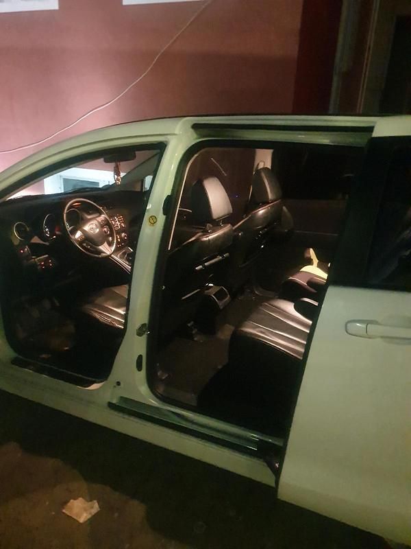 Gebraucht Mazda 5 116 PS (85 kW) 2013 Weiß Van / Kleinbus