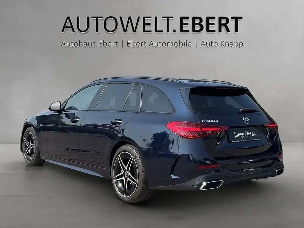 Gebraucht Mercedes 300 Business 265 PS (194 kW) 2022 Cavansitblau Limousine