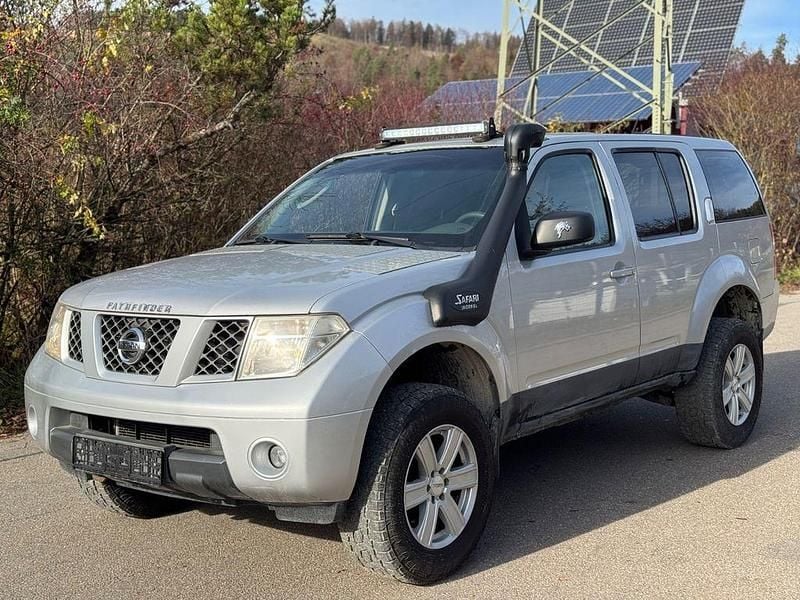 Silber Gebraucht 2006 Nissan Pathfinder Comfort SUV | 4.300 € (Guter Preis) - Bild 1/4