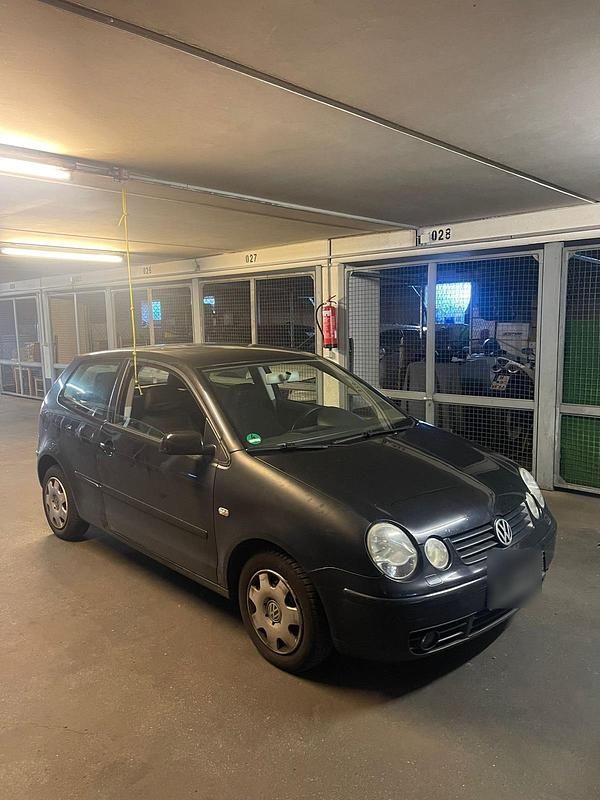 Schwarz Gebraucht 2002 VW Polo Kleinwagen | 200 € (Superpreis) - Bild 1/4