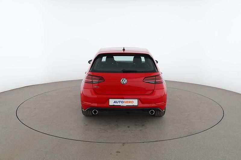 Second-hand VW Golf VII GTI 2019 Roșu Berlinǎ