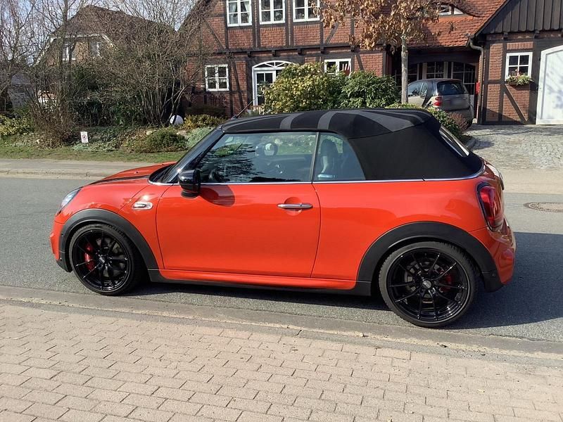 Gebraucht Mini John Cooper Works Cabriolet 231 PS (169 kW) 2020 Orange Cabrio