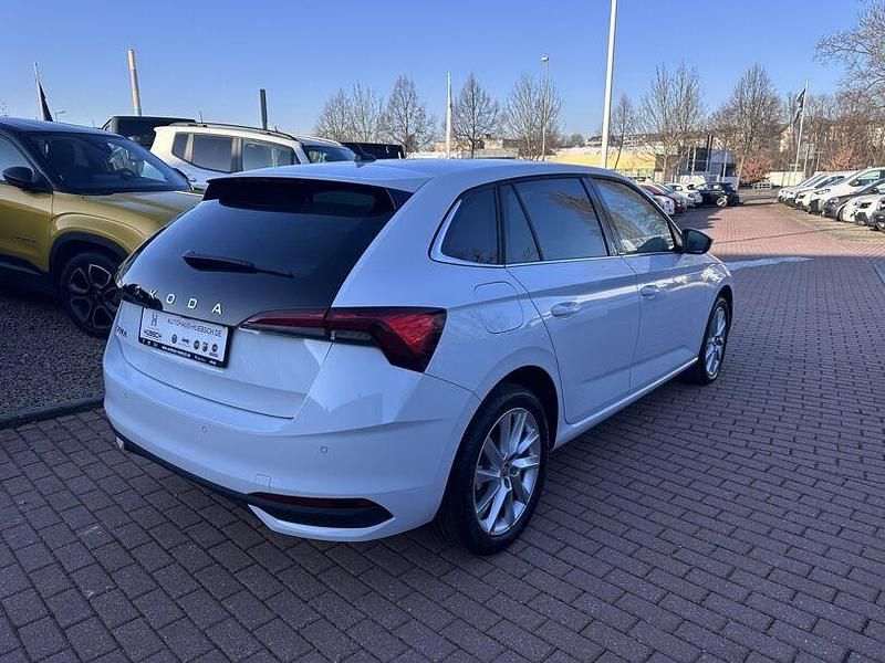 Gebraucht Skoda Scala Selection 116 PS (85 kW) 2024 Weiß Kleinwagen