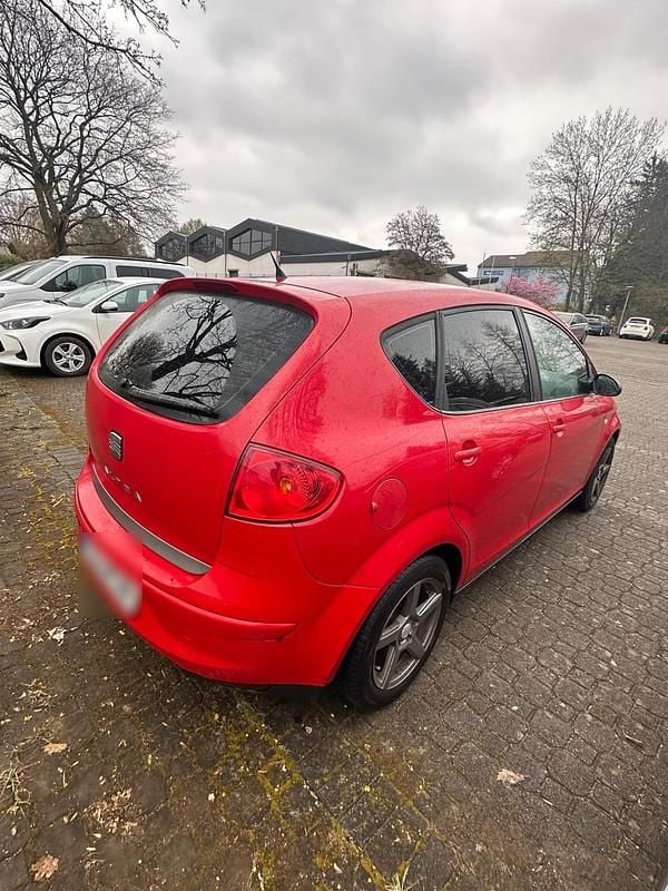Gebraucht Seat Altea 102 PS (75 kW) 2005 Rot Van / Kleinbus