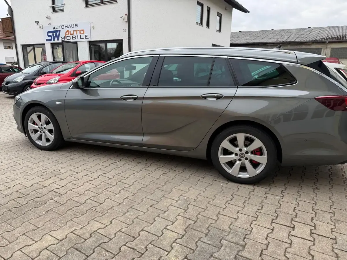 Gebraucht Opel Insignia Business Innovation 209 PS (153 kW) 2019 Quarz grau Kombi