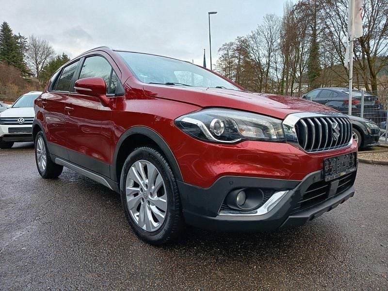 Gebraucht Suzuki SX4 140 PS (102 kW) 2019 Rot Kleinwagen