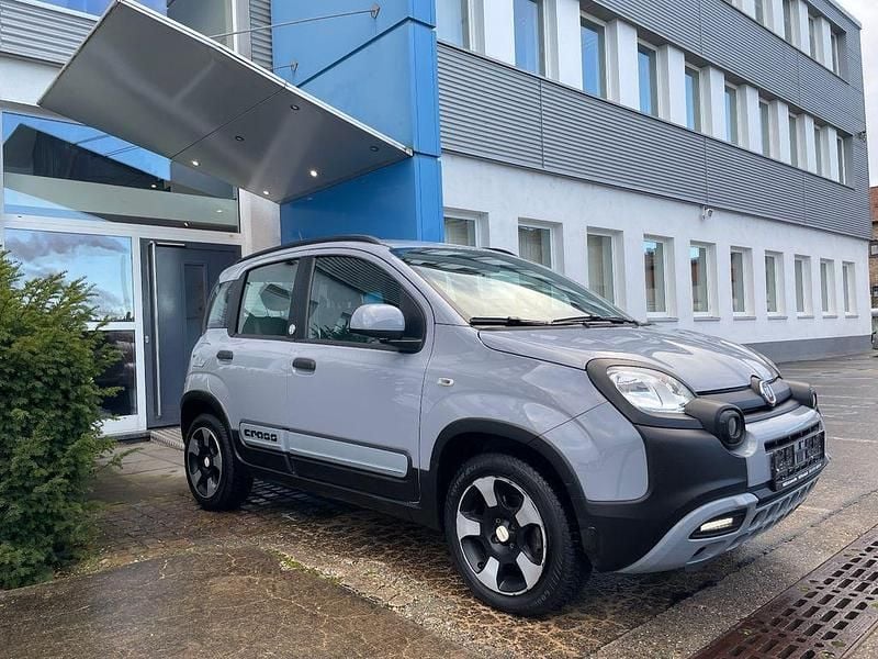 Grau Gebraucht 2021 Fiat Panda Cross Cross Kleinwagen | 9.900 € (Guter Preis) - Bild 1/4