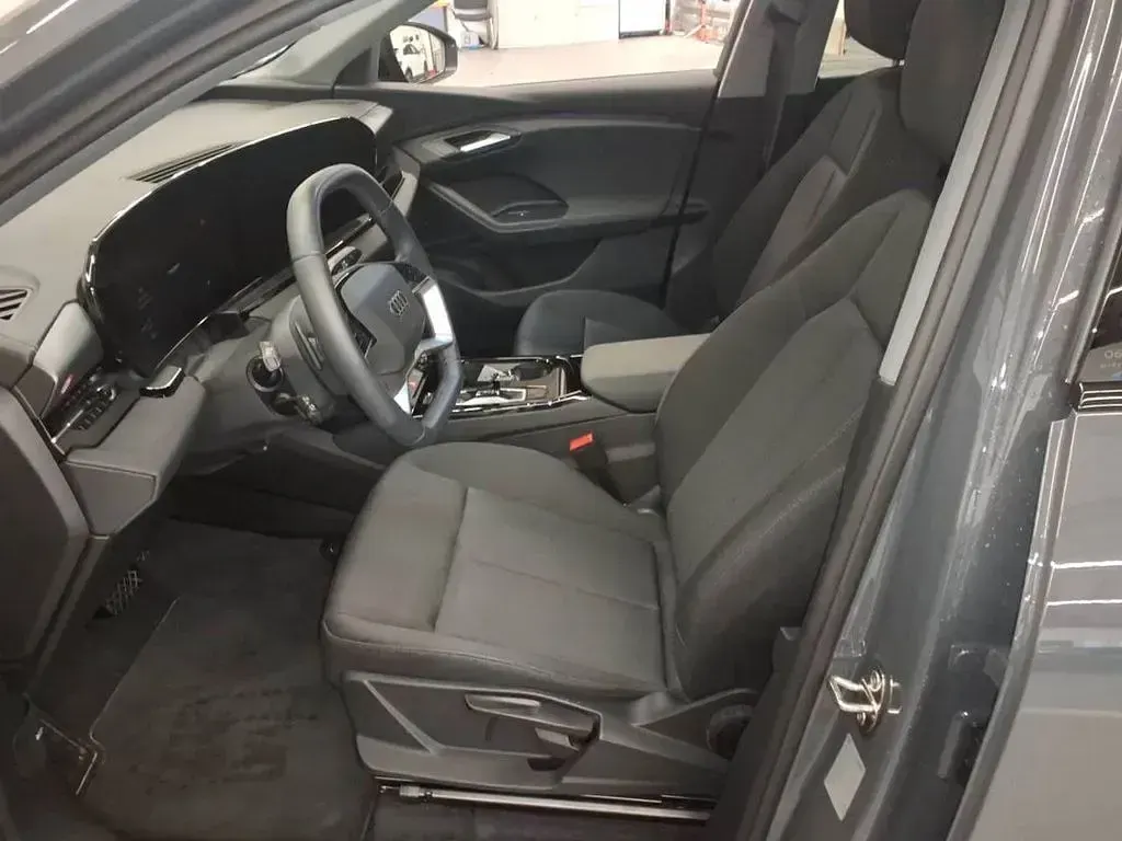 Gebraucht Audi Q6 Sportback e-tron 185 kW (252 PS) 2025 Grau SUV