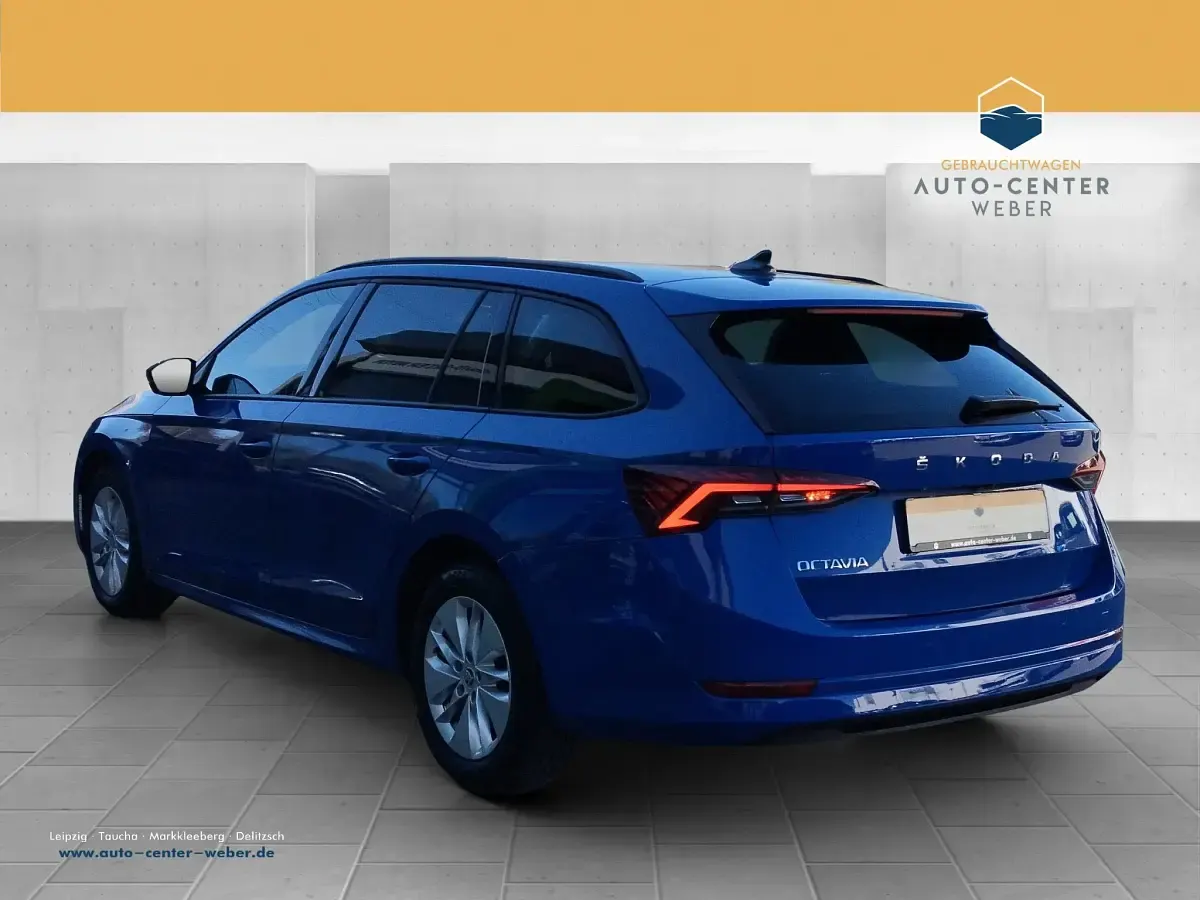 Gebraucht Skoda Octavia Ambition 150 PS (110 kW) 2022 Blau Kombi