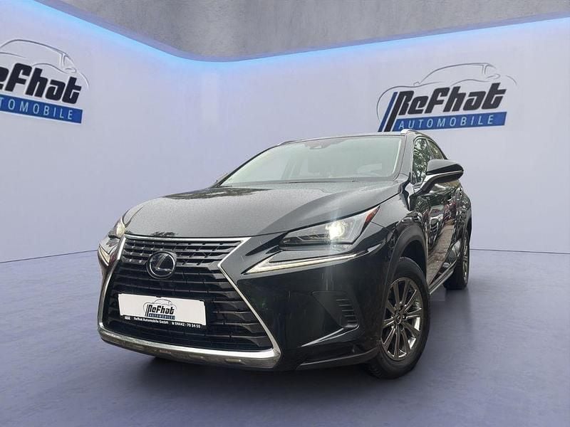 Gebraucht Lexus NX300h 155 PS (114 kW) 2020 Schwarz SUV