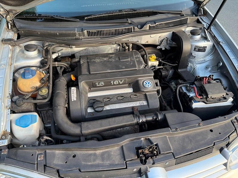 Gebraucht VW Golf IV 77 PS (56 kW) 2000 Silber Limousine