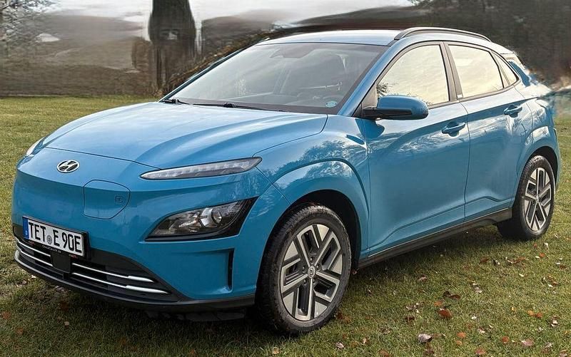 Blau Gebraucht 2021 Hyundai Kona Select SUV | 16.999 € (Fairer Preis) - Bild 1/4