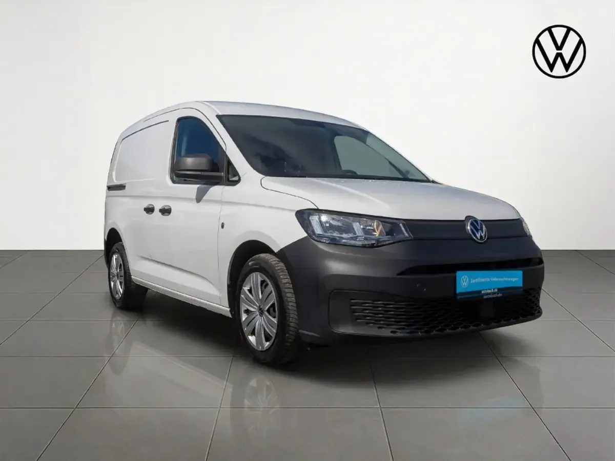 Gebraucht VW Caddy 75 PS (55 kW) 2021 Weiß Van / Kleinbus