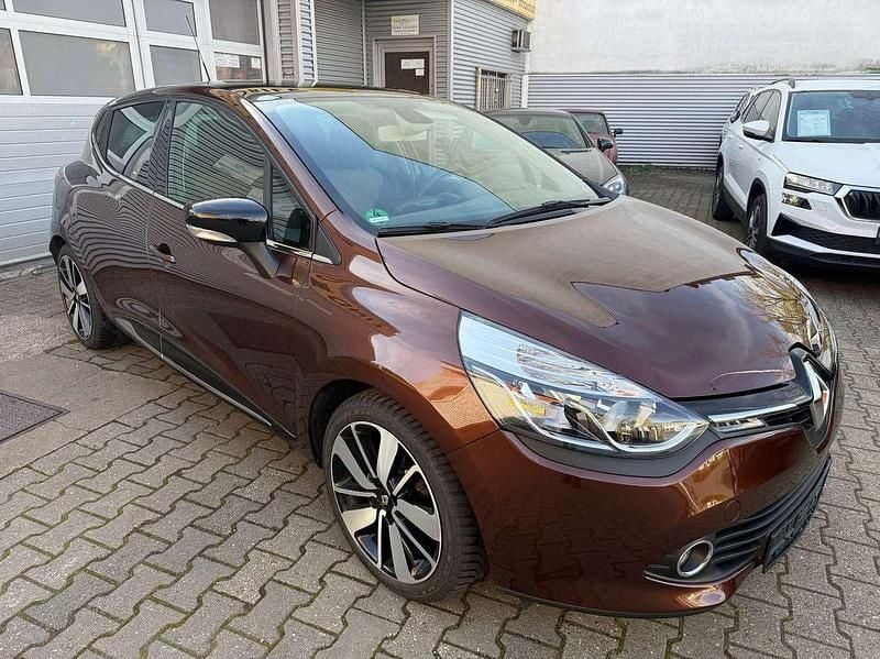 Gebraucht Renault Clio IV Luxe 90 PS (66 kW) 2015 Braun Kleinwagen