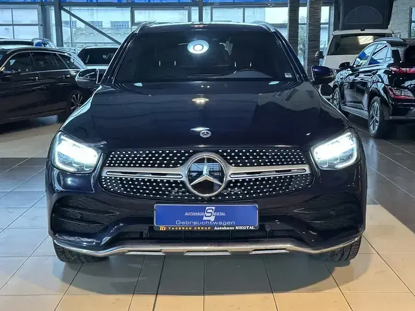 Gebraucht Mercedes GLC400d AMG line 330 PS (242 kW) 2022 Blau cavansitblau  metalliclack (metallic) SUV