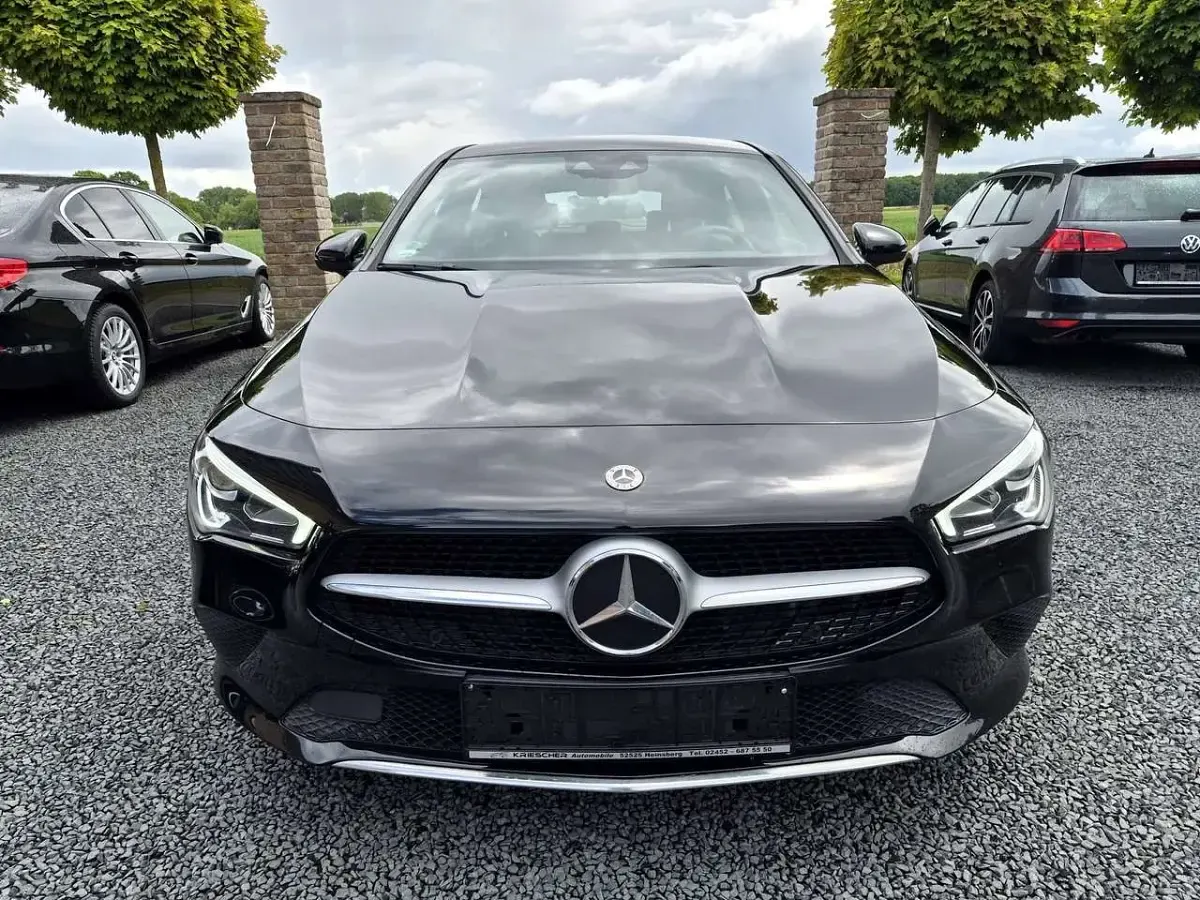 Gebraucht Mercedes CLA200 Progressive 150 PS (110 kW) 2020 Nachtschwarz Kombi