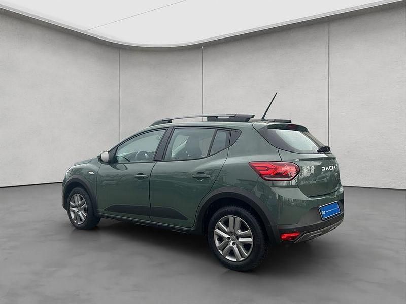 Gebraucht Dacia Sandero Expression 91 PS (66 kW) 2023 Grau Limousine