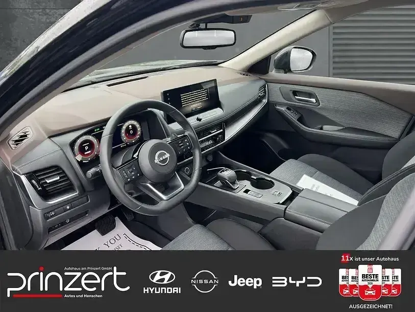 Gebraucht Nissan X-Trail N-Connecta 163 PS (119 kW) 2024 Black pearl SUV