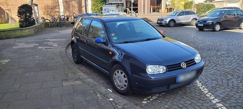 Gebraucht VW Golf IV 75 PS (55 kW) 1998 Blau Kleinwagen