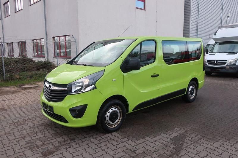 Gebraucht Opel Vivaro 95 PS (69 kW) 2018 Grün Van / Kleinbus