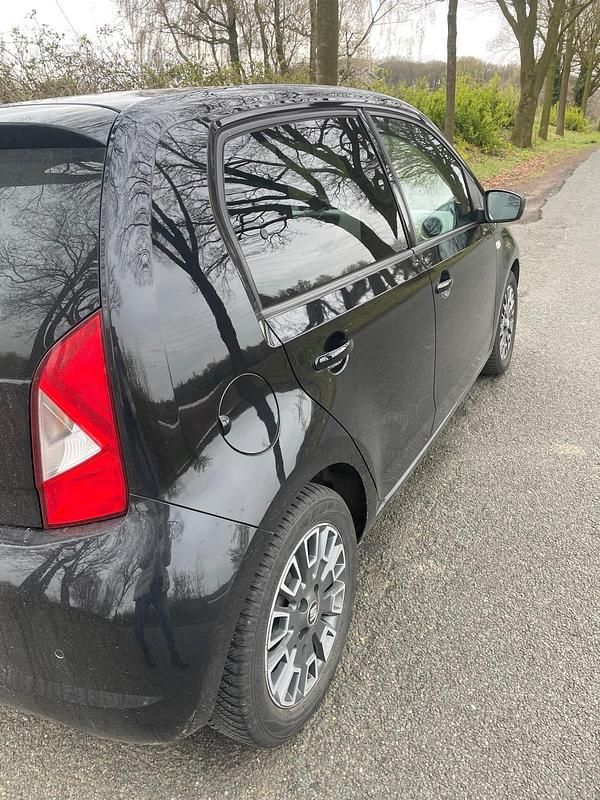 Gebraucht Seat Mii Chic 60 PS (44 kW) 2019 Schwarz Kleinwagen