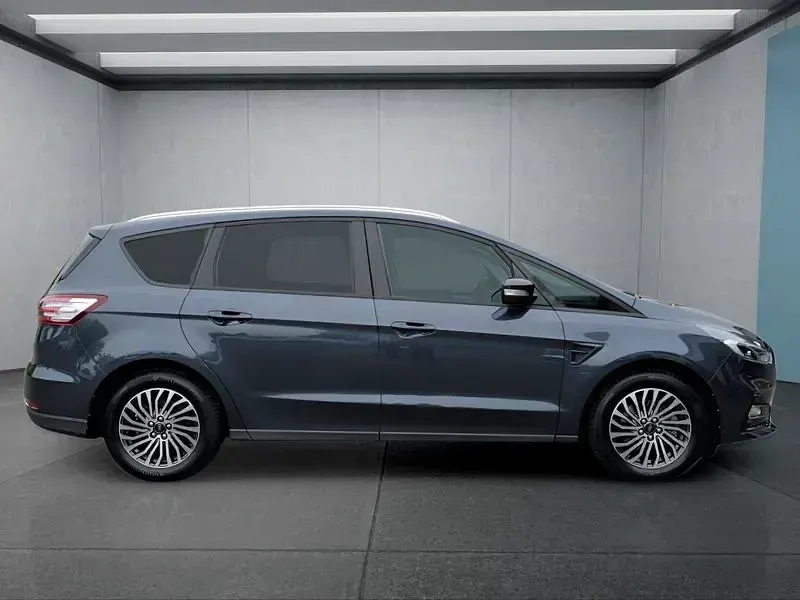 Używany Ford S-MAX S 190 KM (139 kW) 2023 Niebieski Minivan