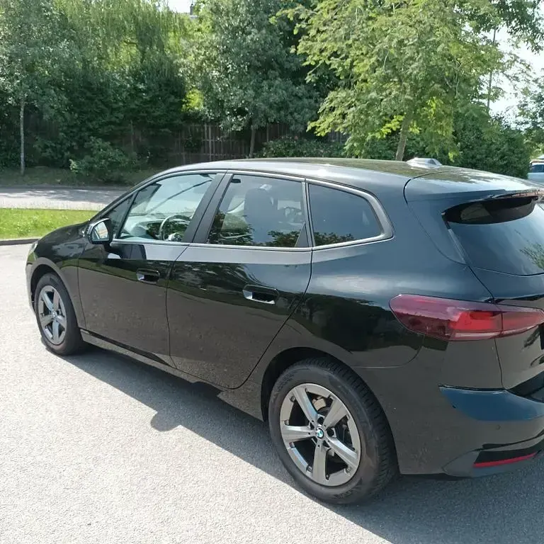 Gebraucht BMW 218 Active Tourer 136 PS (100 kW) 2023 Schwarz Van / Kleinbus